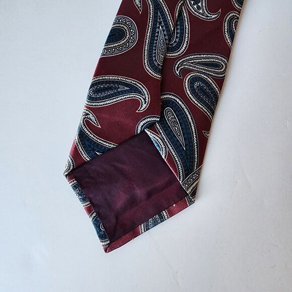 Vintage Tie The Mens Store Necktie Burgundy Paisley Polyester 3.5"x58" - Picture 4 of 5